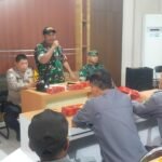 Babinsa Klojen Bekali Satlinmas, Perkuat Tanggung Jawab Jaga Kondusifitas Wilayah