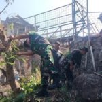 Guyub Bareng Warga, Koramil Klojen Bangun Jembatan Perintis Garuda di Oro-Oro Dowo