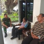 Bangun Komunikasi dengan Warga, Babinsa Kiduldalem Perkuat Kedekatan di Wilayah Binaan