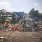 Warga dan Babinsa Kompak Bersatu Kebut Jembatan Perintis Garuda