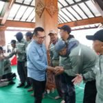 Sampah Tak Kenal Libur, DLH Batu Godok Kompensasi Pasukan Kuning