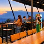 Oase Hidden Gem di Pinggir Tol Pakis: Rojo Roso Cafe Sajikan Kuliner Nusantara Berkuah Hangat dengan...
