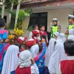 Sosialisasi Operasi Patuh Semeru 2026: Satlantas Polres Malang Garuk SMKN 2 Singosari Hingga SDN 1 P...